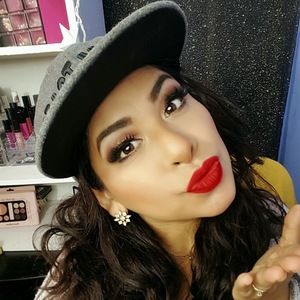 Meet your Posher, Pili4 ever